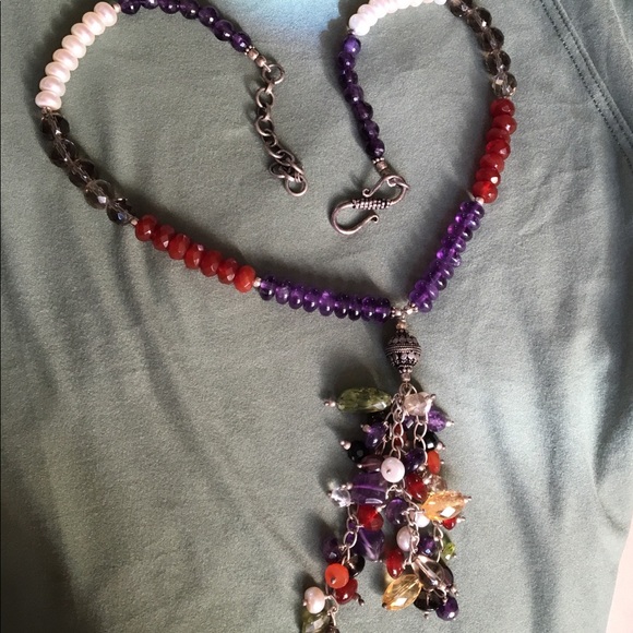 Beautifully handcrafted necklace - Picture 1 of 4